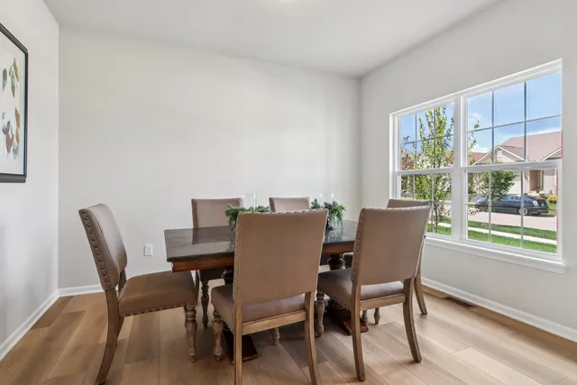 $489,900 | 607 Virginia Street, Elburn, IL 60119