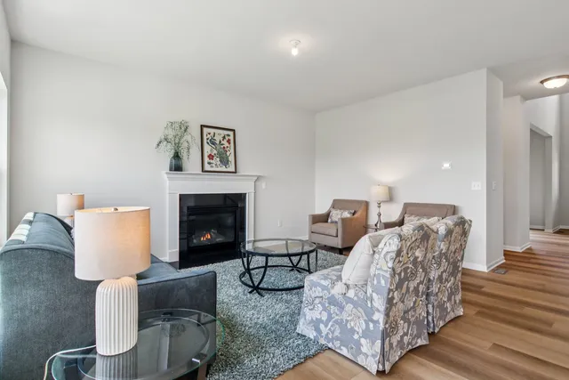 $489,900 | 607 Virginia Street, Elburn, IL 60119