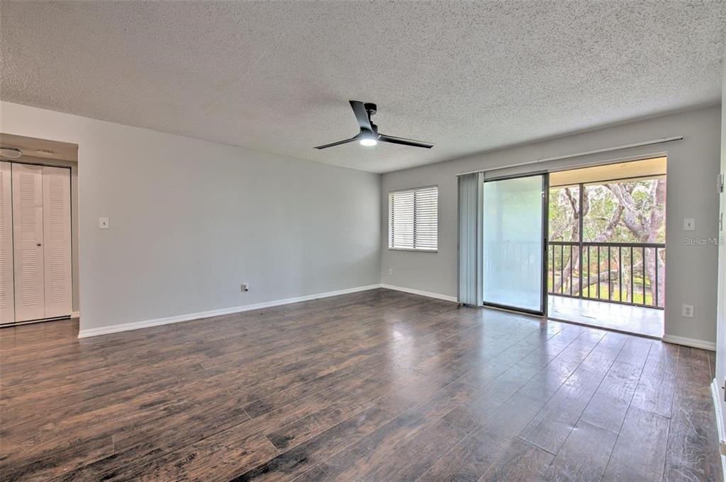 13403 Arbor Pointe Circle, Unit 304 Tampa, FL 33617 - Photo 7 of 26