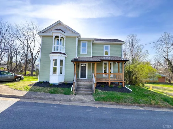 $239,900 | 46 Depot Street, Chatham, VA 24531