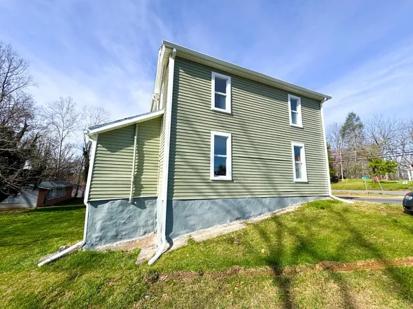 $239,900 | 46 Depot Street, Chatham, VA 24531