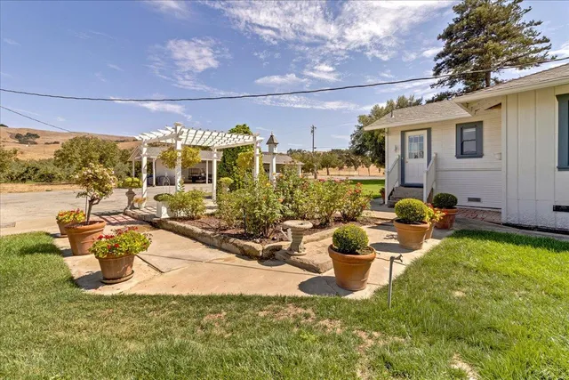 $2,500,000 | 4125 Prunedale Avenue, Gilroy, CA 95020