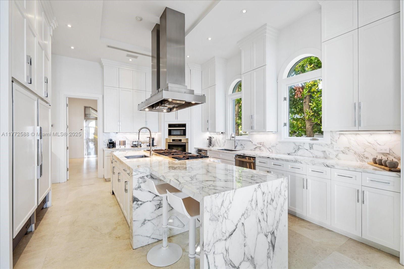 4340 North Bay Road Miami Beach, FL 33140 - Photo 18 of 61