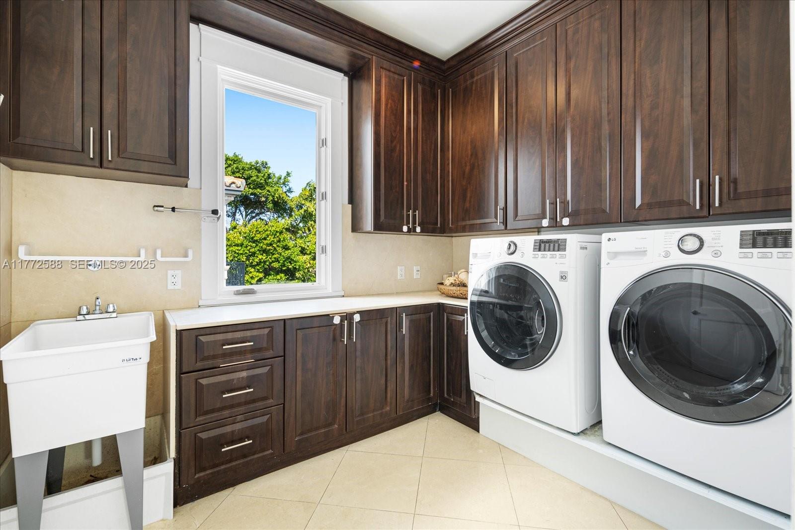 4340 North Bay Road Miami Beach, FL 33140 - Photo 20 of 61 Gallery Image 20