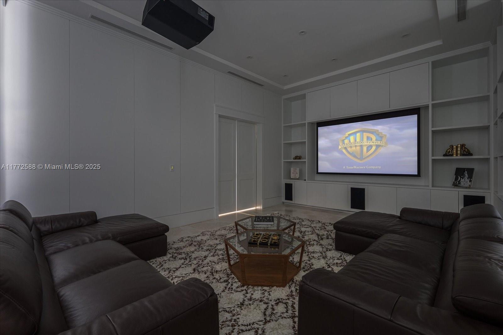 4340 North Bay Road Miami Beach, FL 33140 - Photo 21 of 61