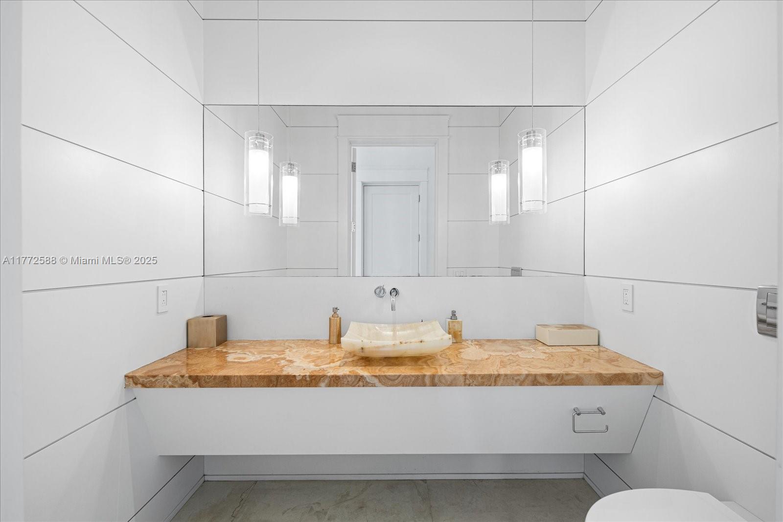 4340 North Bay Road Miami Beach, FL 33140 - Photo 33 of 61