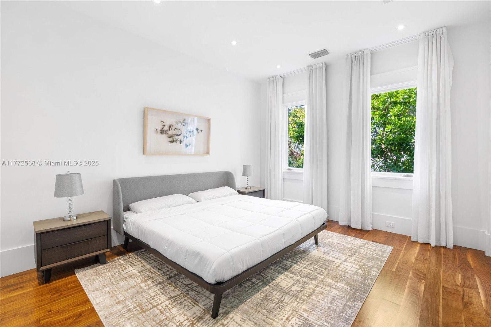 4340 North Bay Road Miami Beach, FL 33140 - Photo 34 of 61