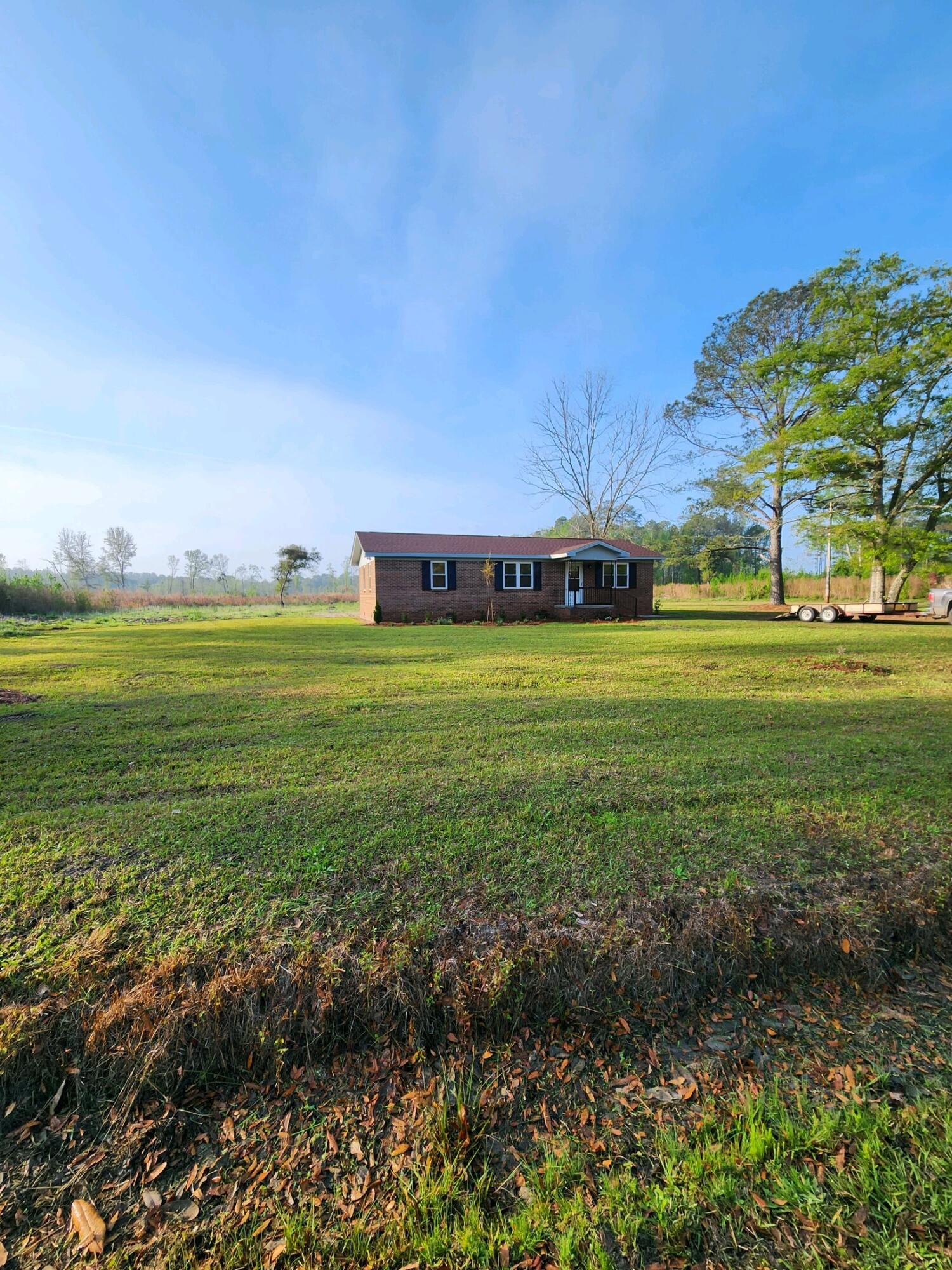 578 Wesley Grove Road Cottageville, SC 29435 - Photo 13 of 29 C6C71BE2-68B6-4AAE-A4E6-80B841AA575D