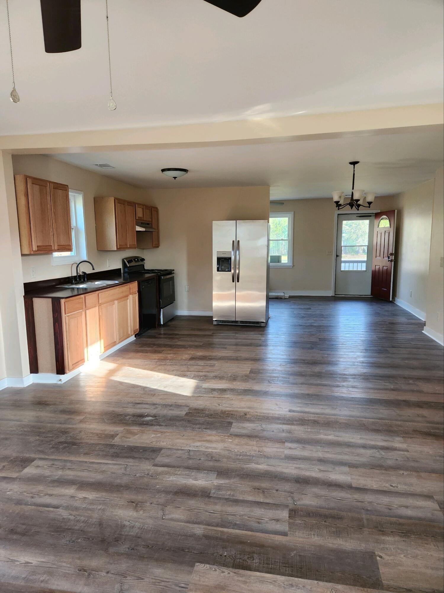 578 Wesley Grove Road Cottageville, SC 29435 - Photo 10 of 29 F3F7346A-8A32-4B4B-BEA0-7134369EEF0D
