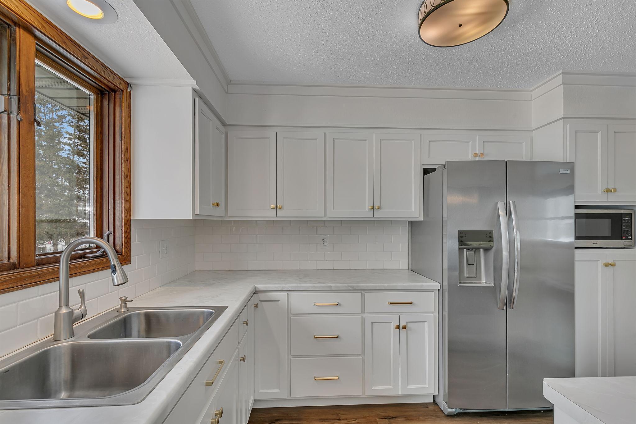 1631 Devon Road St. Cloud, MN 56303 - Photo 2 of 22