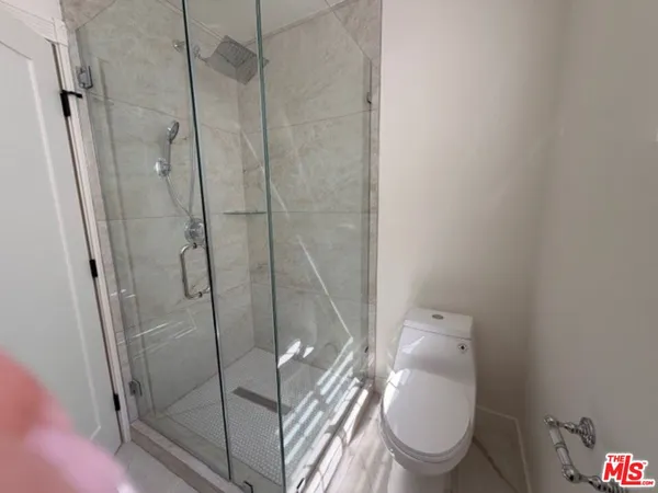 $5,900 | 14843 Morrison Street, Sherman Oaks, CA 91403