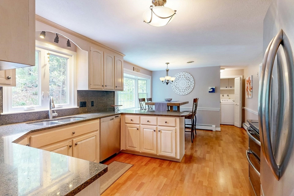 27 Cheney Pond Road Medfield, MA 02052 - Photo 4 of 37 Gallery Image 4