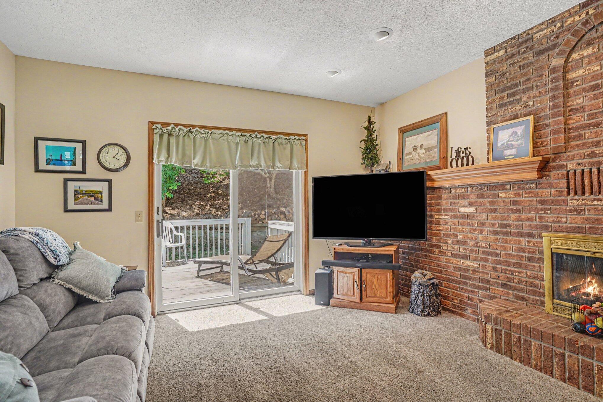 2065 Forest Park Road Muskegon, MI 49441 - Photo 23 of 39 005_file_5167