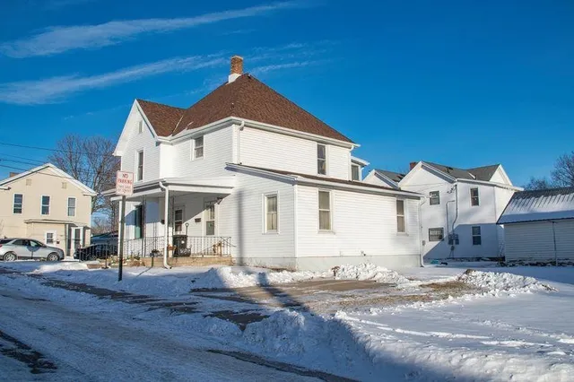 $199,000 | 285 North Bonson Street, Platteville, WI 53818