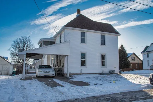 $199,000 | 285 North Bonson Street, Platteville, WI 53818