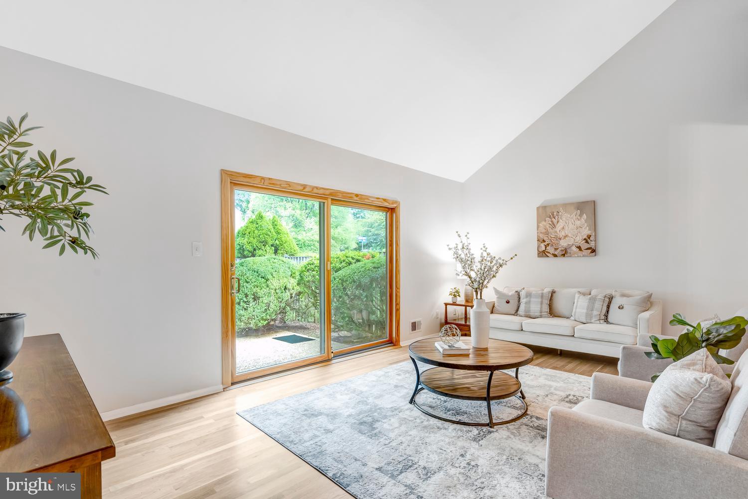 1412 Green Run Lane Reston, VA 20190 - Photo 30 of 48 Gallery Image 30