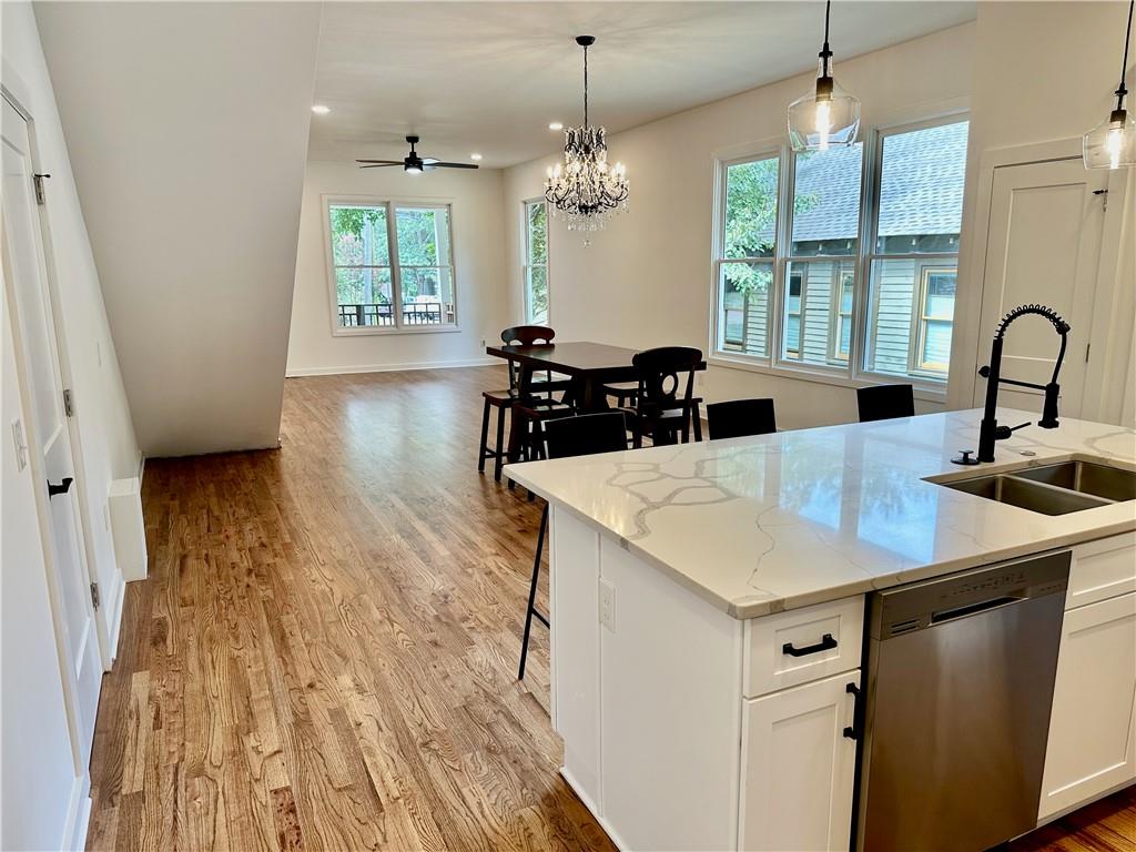 851 Dill Avenue Southwest Atlanta, GA 30310 - Photo 7 of 35