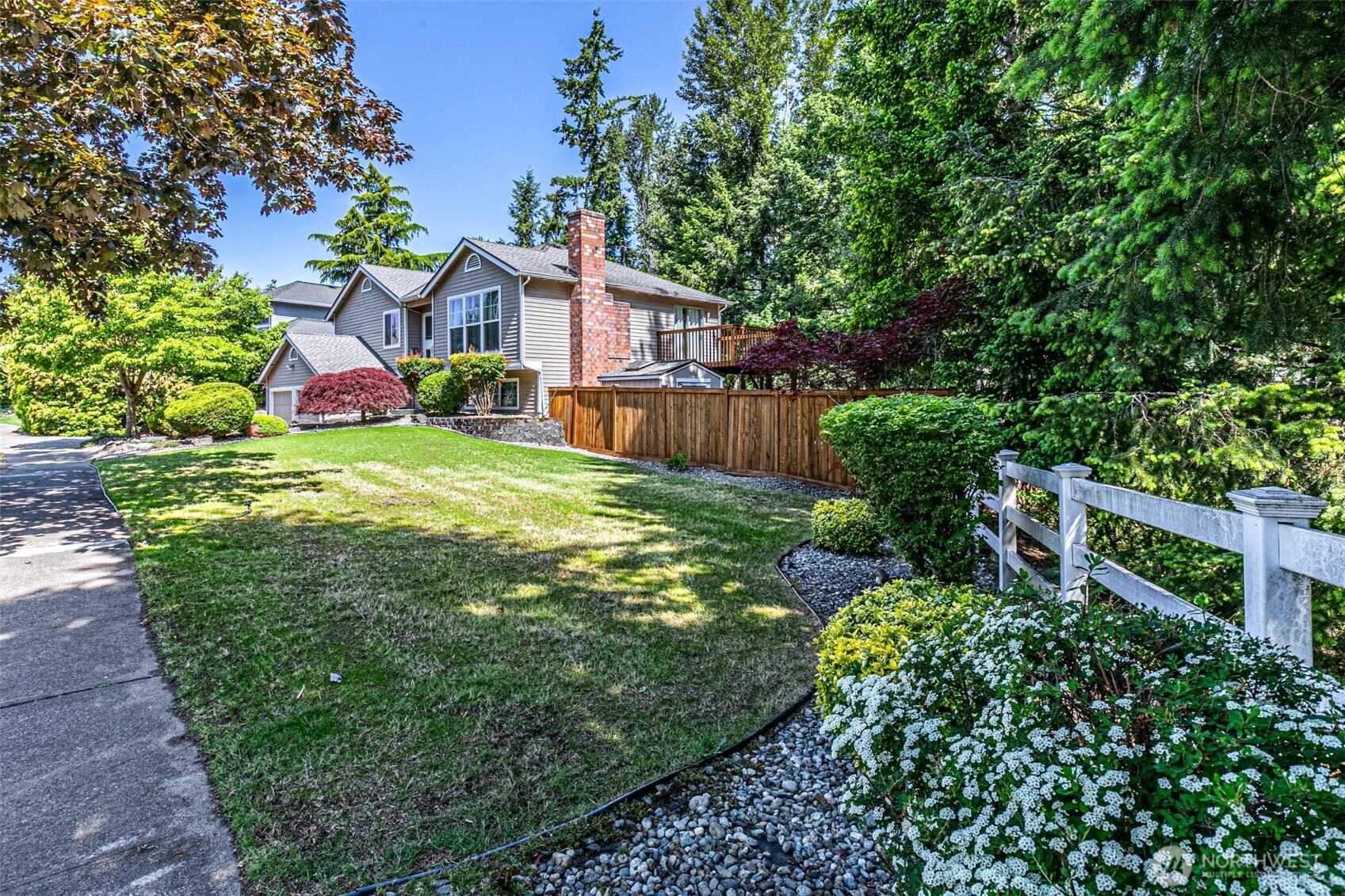 4314 Northeast 1st Place Renton, WA 98059 - Photo 3 of 33 Gallery Image 3
