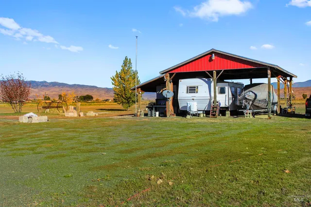 $285,000 | 2156 Old Highway, Midvale, ID 83645