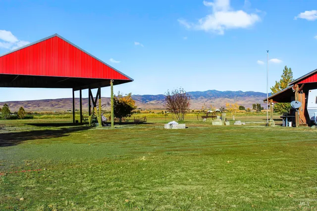 $285,000 | 2156 Old Highway, Midvale, ID 83645