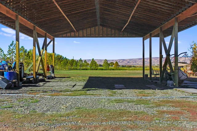 $285,000 | 2156 Old Highway, Midvale, ID 83645