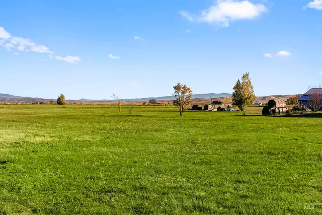 $285,000 | 2156 Old Highway, Midvale, ID 83645