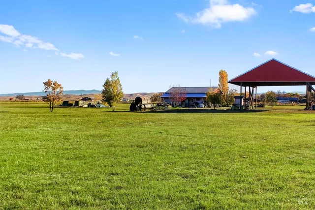 $285,000 | 2156 Old Highway, Midvale, ID 83645