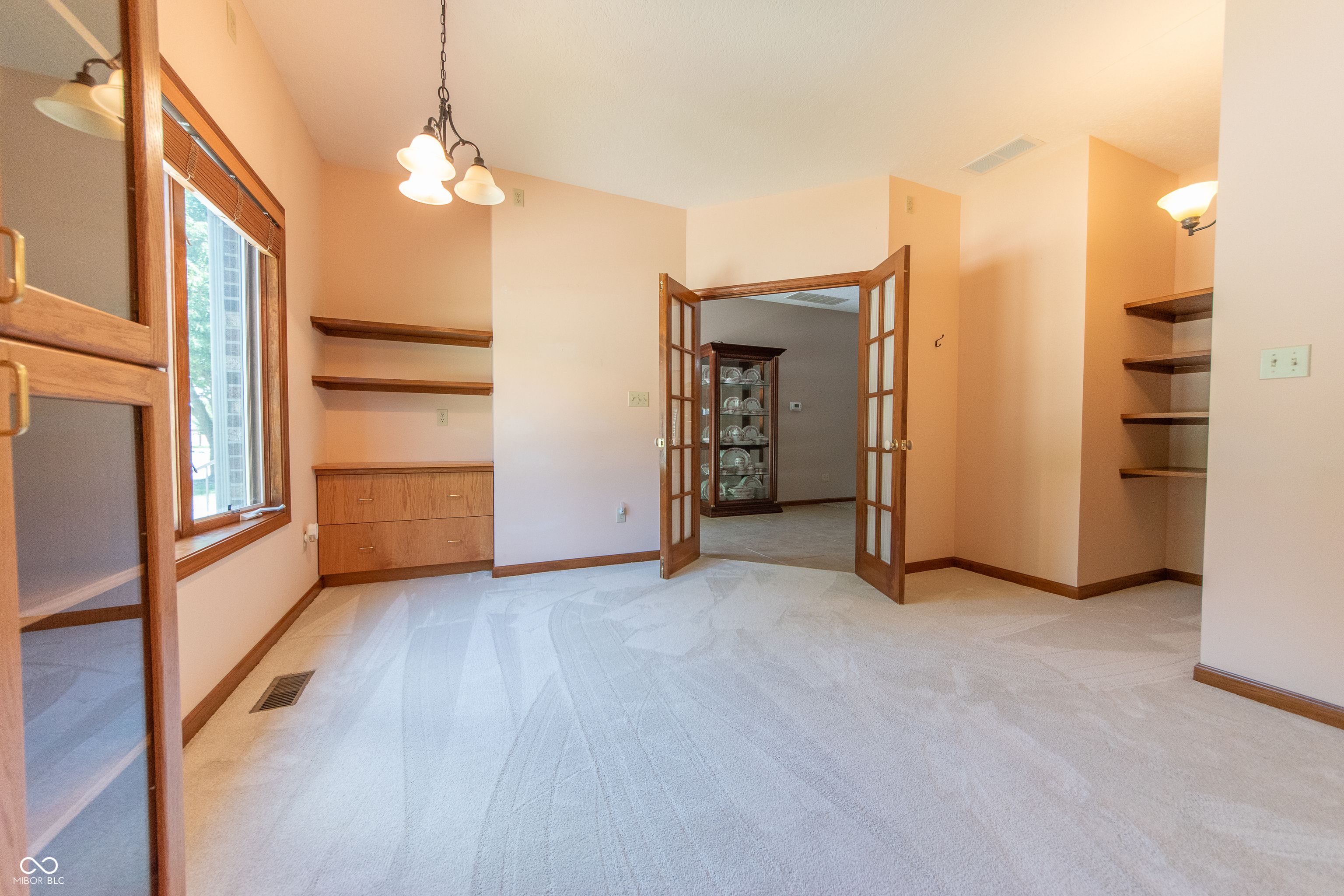 3735 West 2 Mile House Road Columbus, IN 47201 - Photo 11 of 50