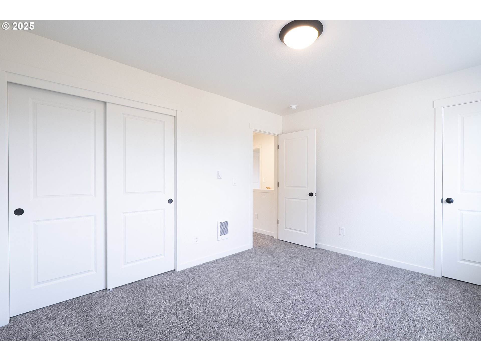 14718 Southeast Powell Boulevard Portland, OR 97236 - Photo 11 of 15 a view of an empty room
