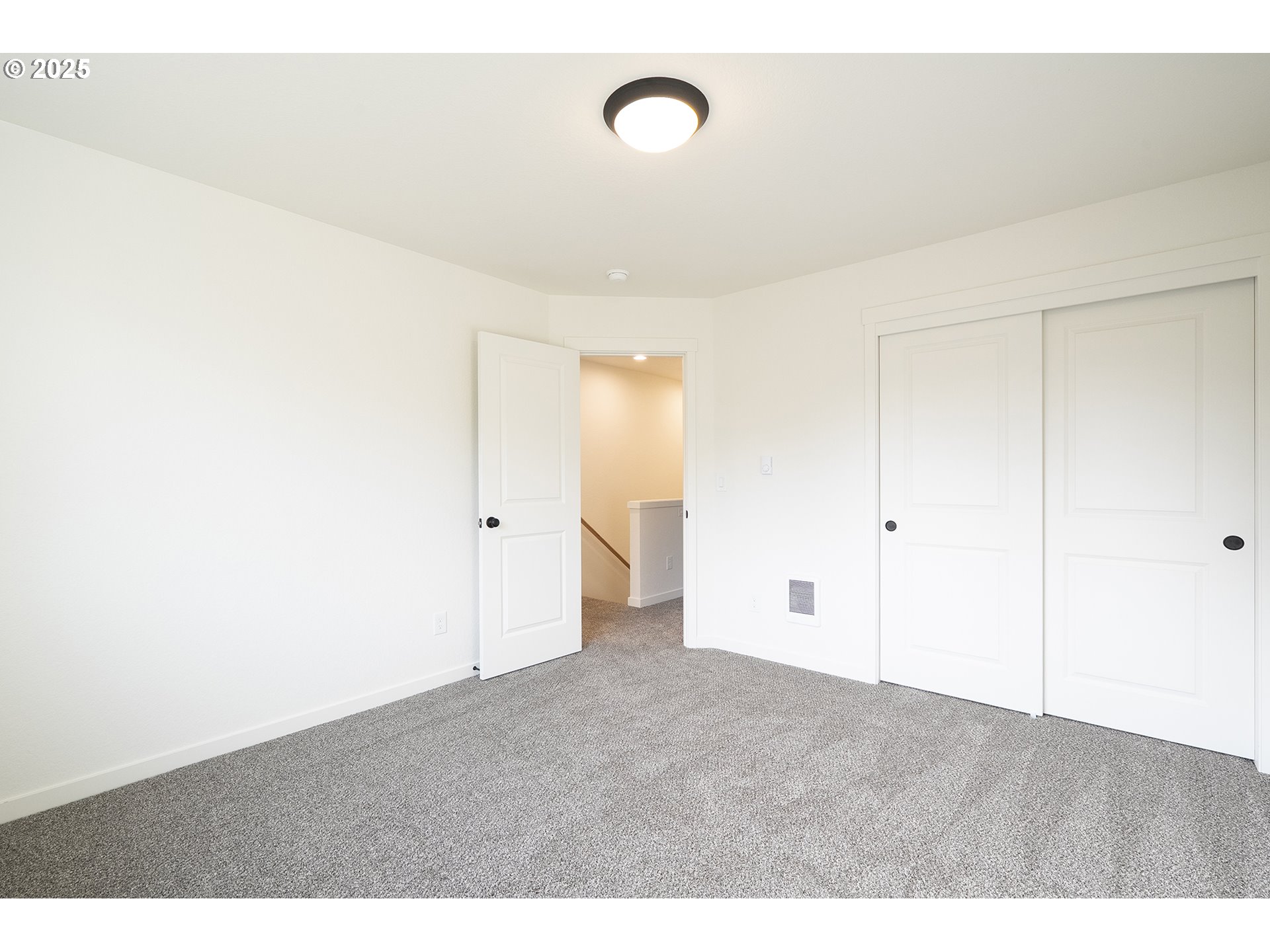 14718 Southeast Powell Boulevard Portland, OR 97236 - Photo 10 of 15 a view of an empty room