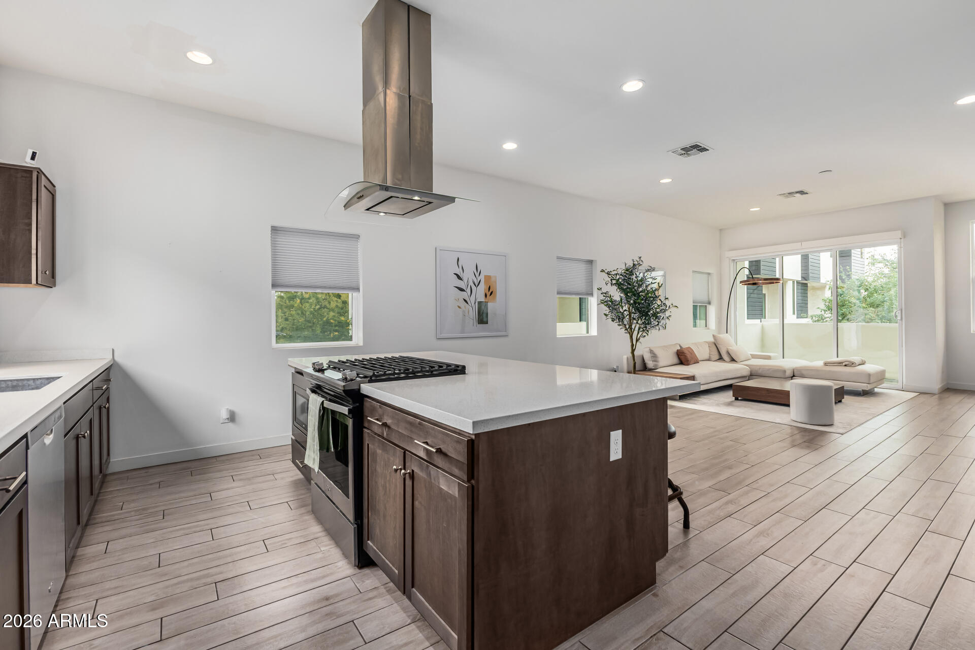 325 East Coronado Road, Unit 13 Phoenix, AZ 85004 - Photo 6 of 32