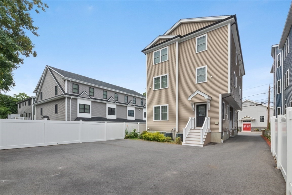 141 Ash Street, Unit 1 Waltham, MA 02453 - Photo 30 of 31