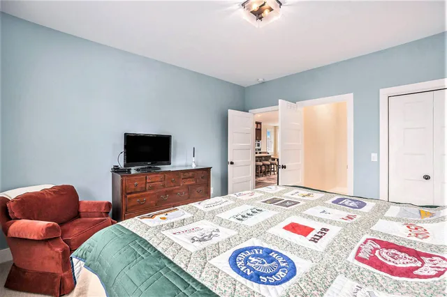 $827,900 | 805 West Loomis Street, Ludington, MI 49431