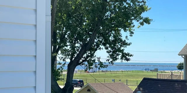 $827,900 | 805 West Loomis Street, Ludington, MI 49431