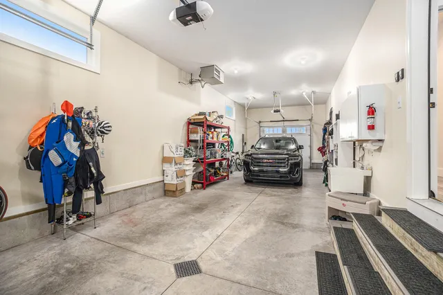 $827,900 | 805 West Loomis Street, Ludington, MI 49431