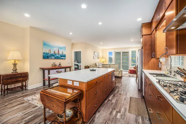 $817,900 | 805 West Loomis Street, Ludington, MI 49431