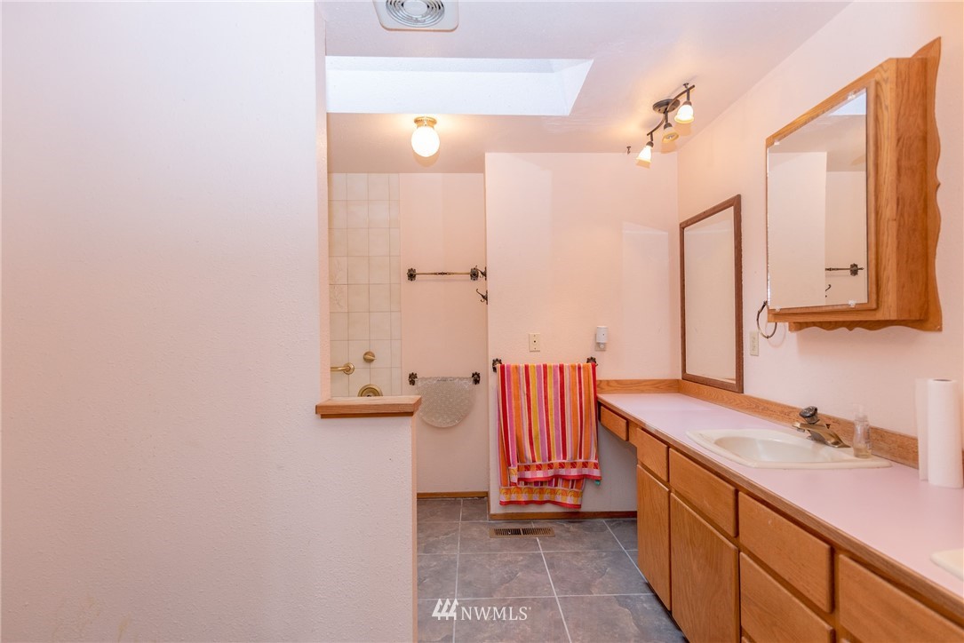431 Burnt Ridge Road Onalaska, WA 98570 - Photo 17 of 25 Gallery Image 17