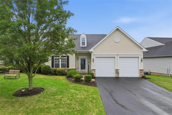 $469,500 | 5758 Montville Drive, McDonald, PA 15057