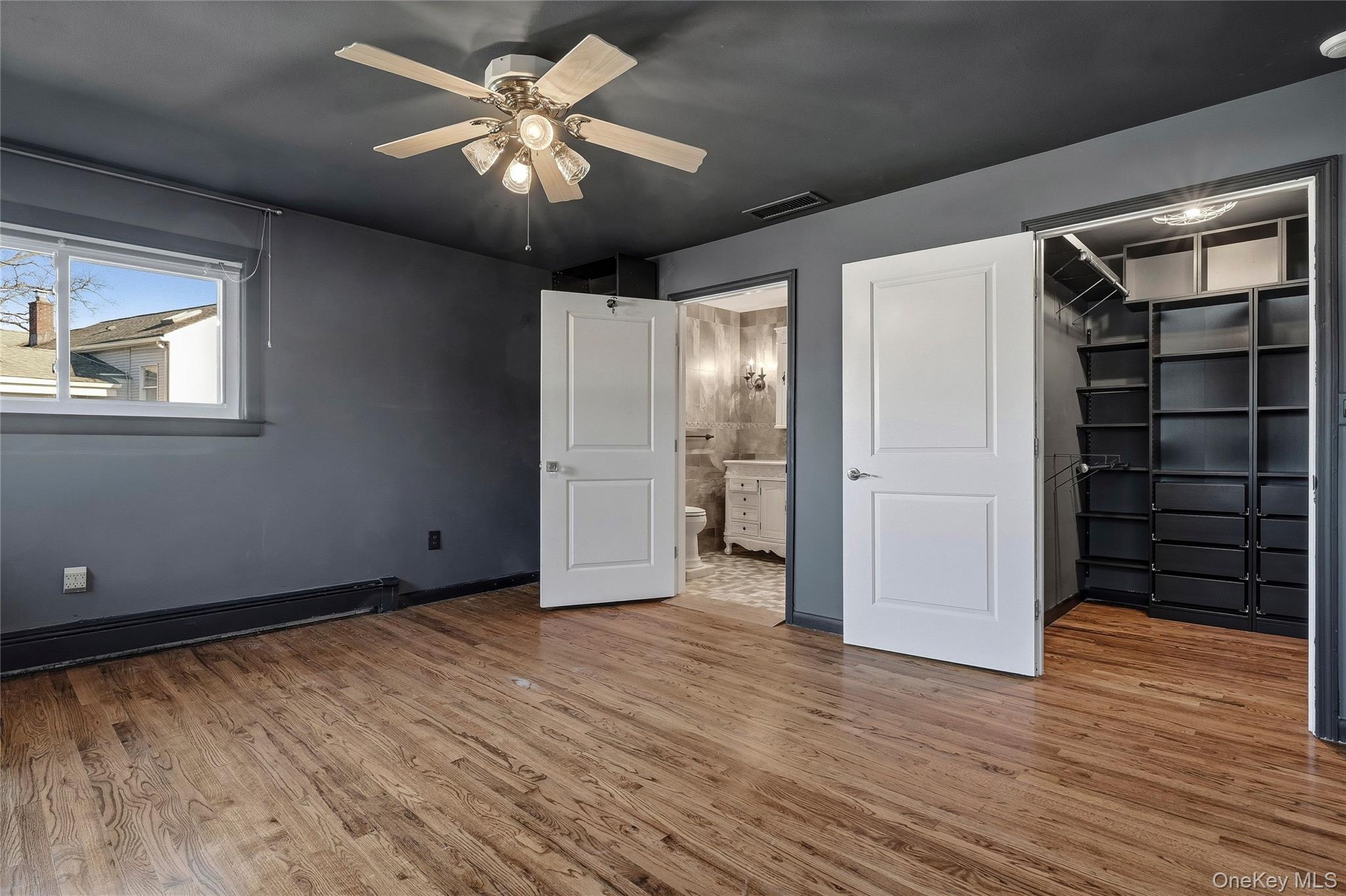 10 Hewitt Drive Northport, NY 11768 - Photo 11 of 48