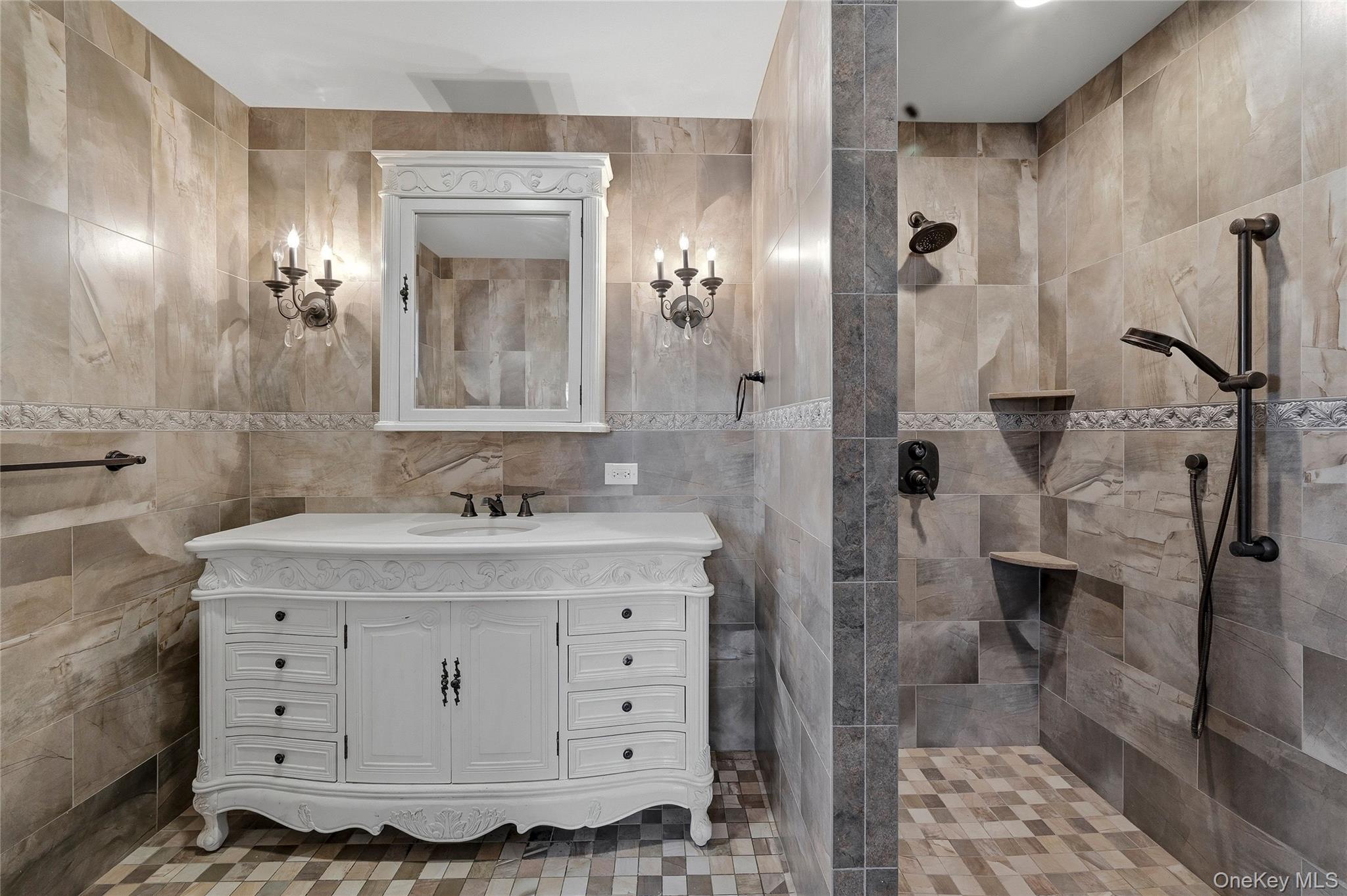 10 Hewitt Drive Northport, NY 11768 - Photo 12 of 48