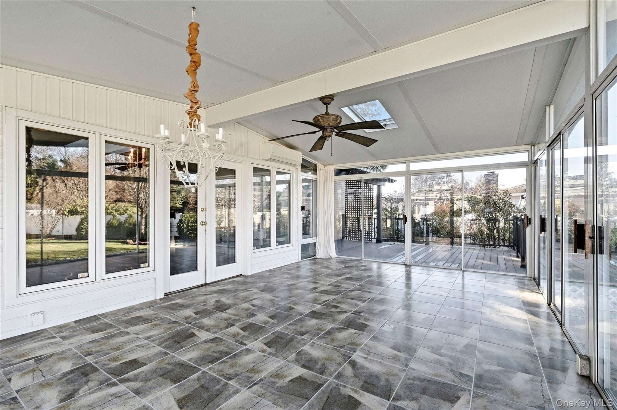 10 Hewitt Drive Northport, NY 11768 - Photo 14 of 48