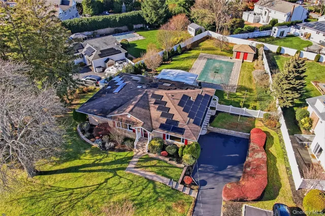 a view of a room with wooden floor and closet
