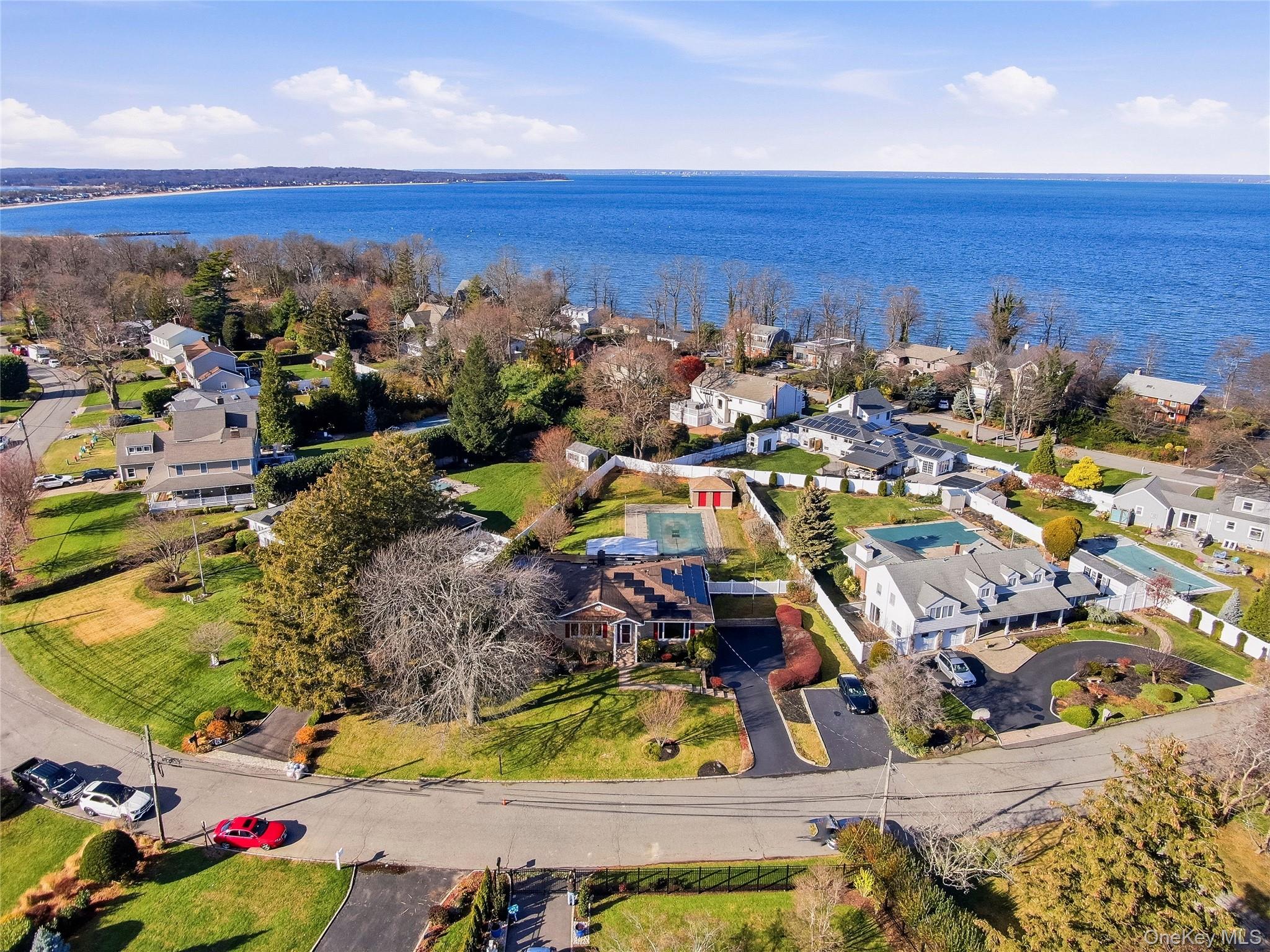 10 Hewitt Drive Northport, NY 11768 - Photo 28 of 48