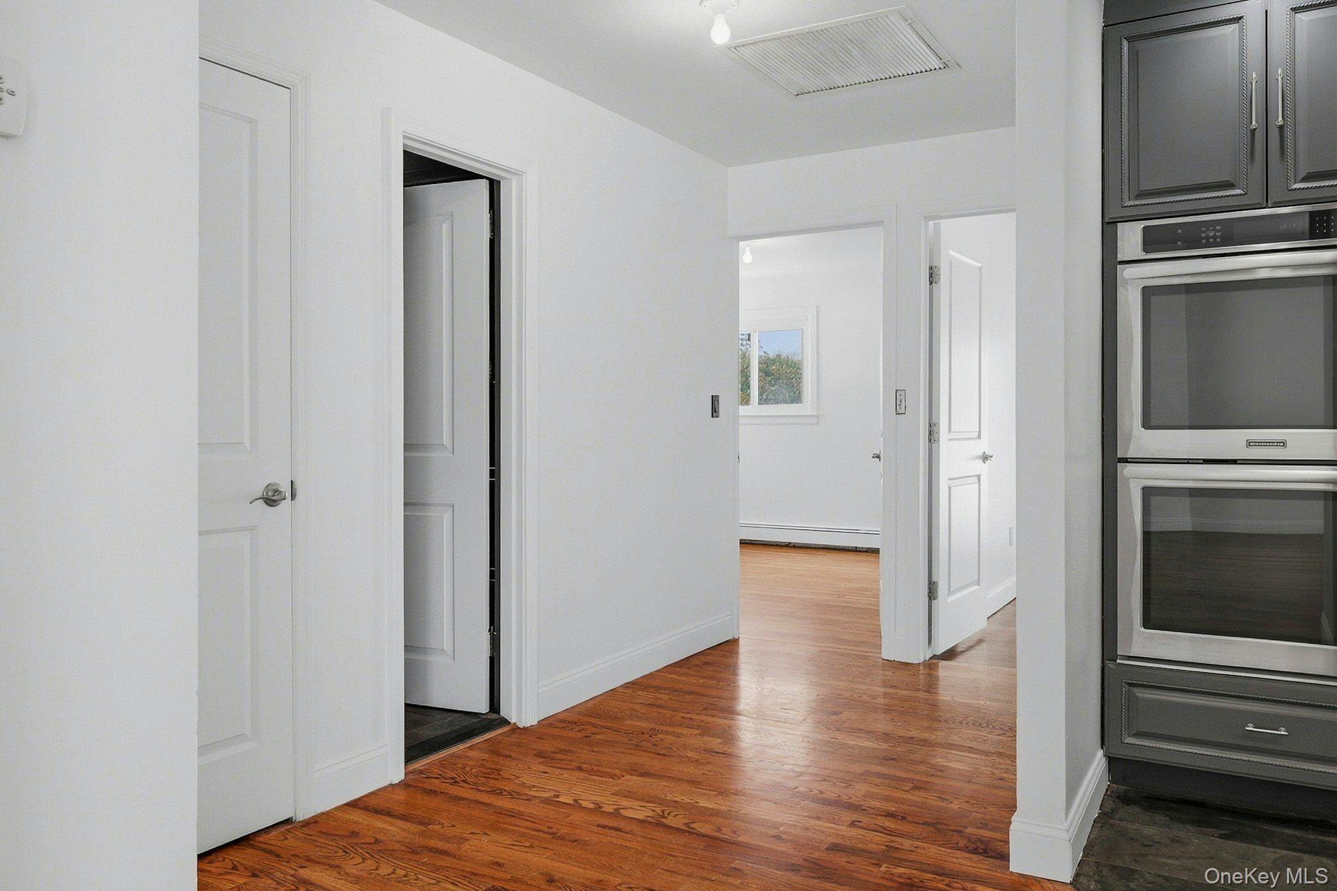 10 Hewitt Drive Northport, NY 11768 - Photo 41 of 48