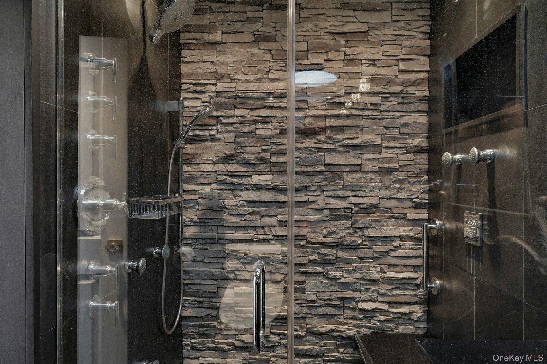 10 Hewitt Drive Northport, NY 11768 - Photo 44 of 48