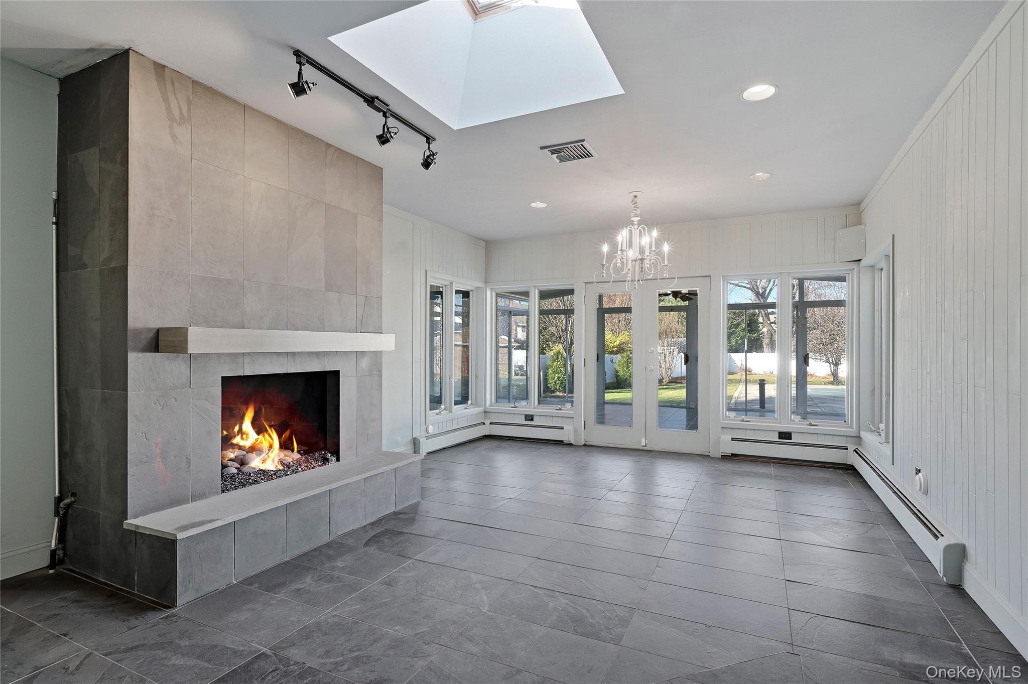 10 Hewitt Drive Northport, NY 11768 - Photo 9 of 48