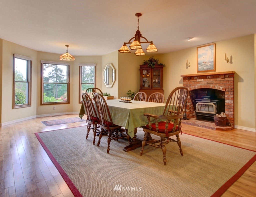 1362 Arnold Road Oak Harbor, WA 98277 - Photo 5 of 15 Gallery Image 5