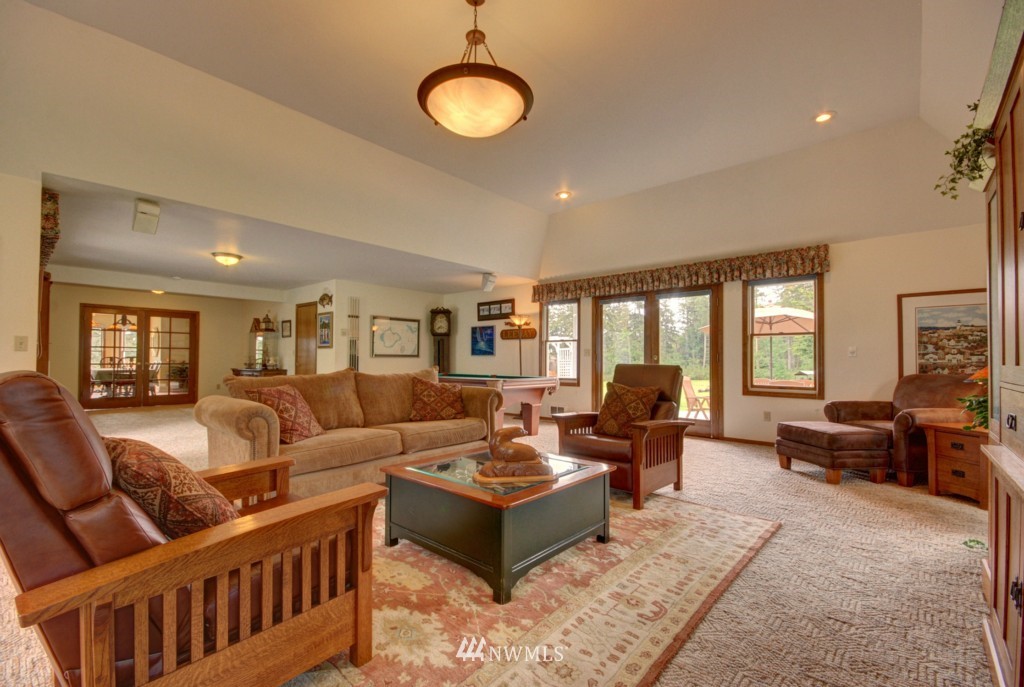 1362 Arnold Road Oak Harbor, WA 98277 - Photo 9 of 15 Gallery Image 9
