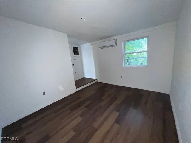 $1,300 | 1270 Allen Street, Unit 3, Fort Myers, FL 33916