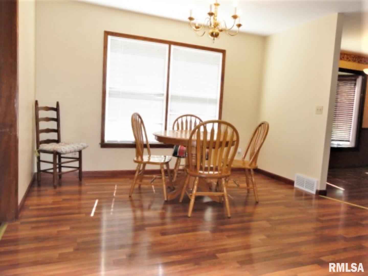 2613 Deveron Circle Quincy, IL 62305 - Photo 12 of 33